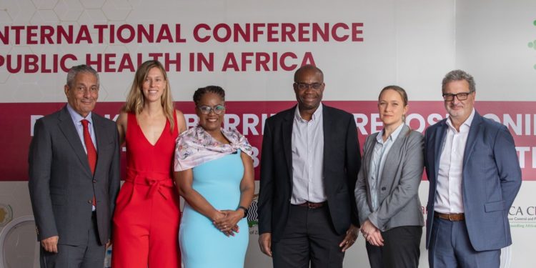 Pictured left to right: Karim Bendhaou, Africa Engagement Chair, IFPMA; Micaela Neumann, Communications Manager, IFPMA; Belinda Bhoodoo-Smith, Associate Director, Lilly Global Health Partnerships and Non-executive Director, Lilly South Africa; Professor Kelly Chibale, Chairman and CEO of the H3D Foundation; Dr Susan Winks, Head of Research Operations and Business Development, H3D; and Greg Perry, Assistant Director General, IFPMA