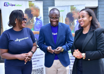 Lipa Later Group CEO Eric Muli (C), Country Manager, Kenya, Claudine Gakundi (R) and SkyGarden Chief Finance Officer, Wacera Maina (L), confer during a media briefing to announce the acquisition of SkyGarden by Lipa Later Limited.