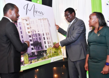 Safaricom Investment Co-operative Chairman Peter Gichangi (L), Commissioner for Co-operatives David Obonyo & Safaricom Investment CEO Sarah Wahogo at launch of The Miran Residence, KSH 750 M residential dvt in (1)