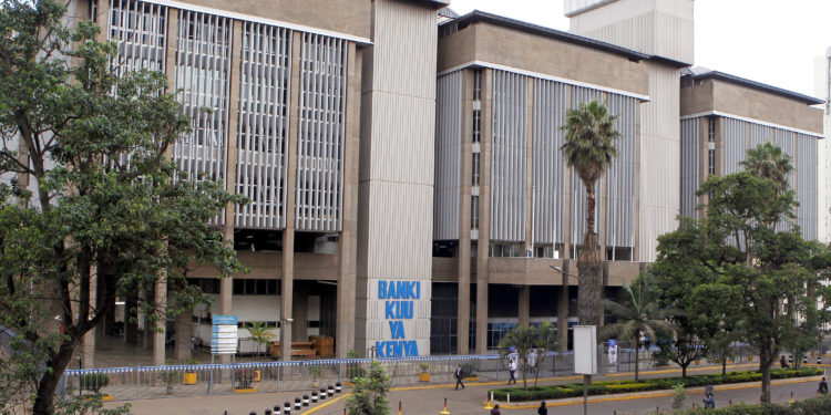 A general view shows the Central Bank of Kenya headquarters building along Haile Selassie Avenue in Nairobi, Kenya November 28, 2018. REUTERS/Njeri Mwangi